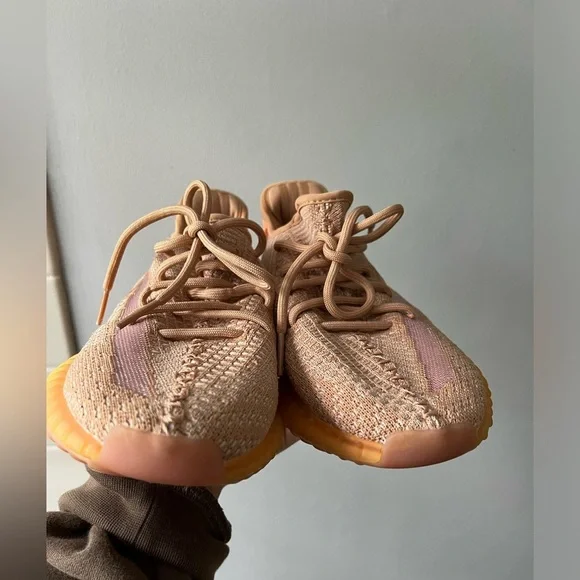 Yeezy Boost 350 V2 Clay Mens 7 Shoe Tan Brown Adidas Kanye West Athletic Sneaker